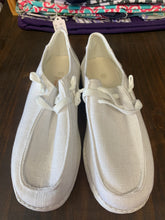 Load image into Gallery viewer, White slip on shoes
